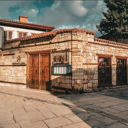 Belmondo Suites Old Town Antalia Esterno foto