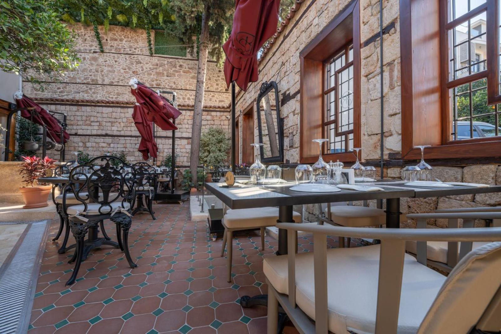 Belmondo Suites Old Town Antalia Esterno foto