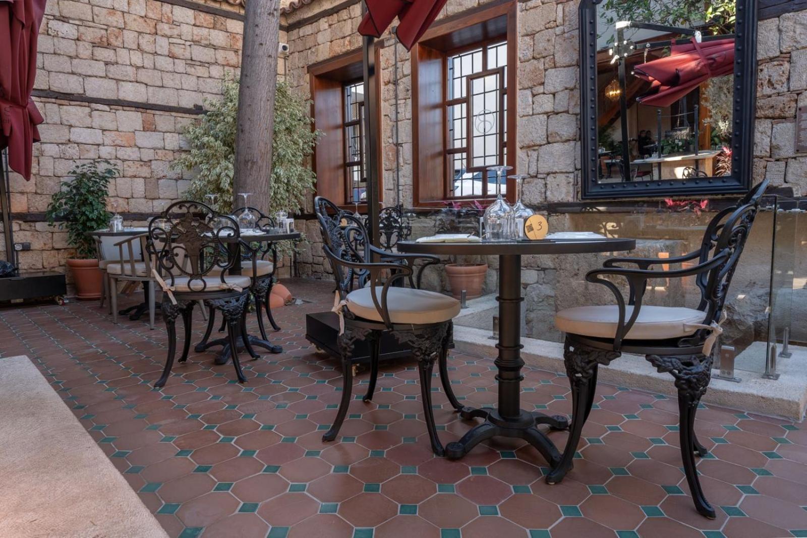 Belmondo Suites Old Town Antalia Esterno foto