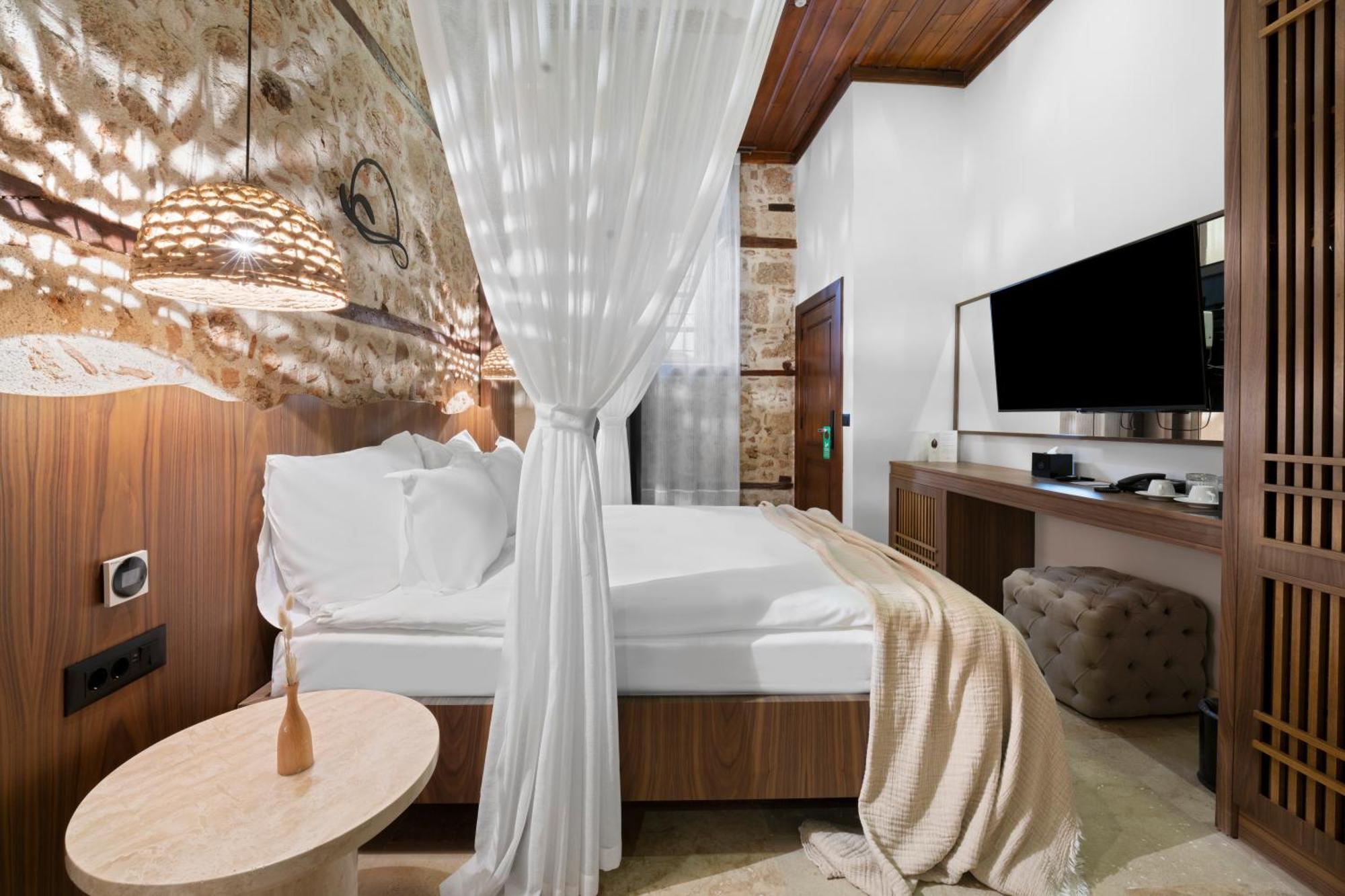 Belmondo Suites Old Town Antalia Esterno foto