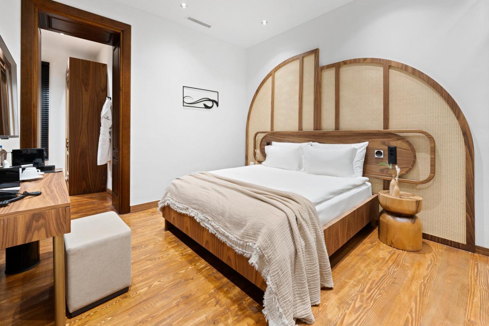 Belmondo Suites Old Town Antalia Esterno foto